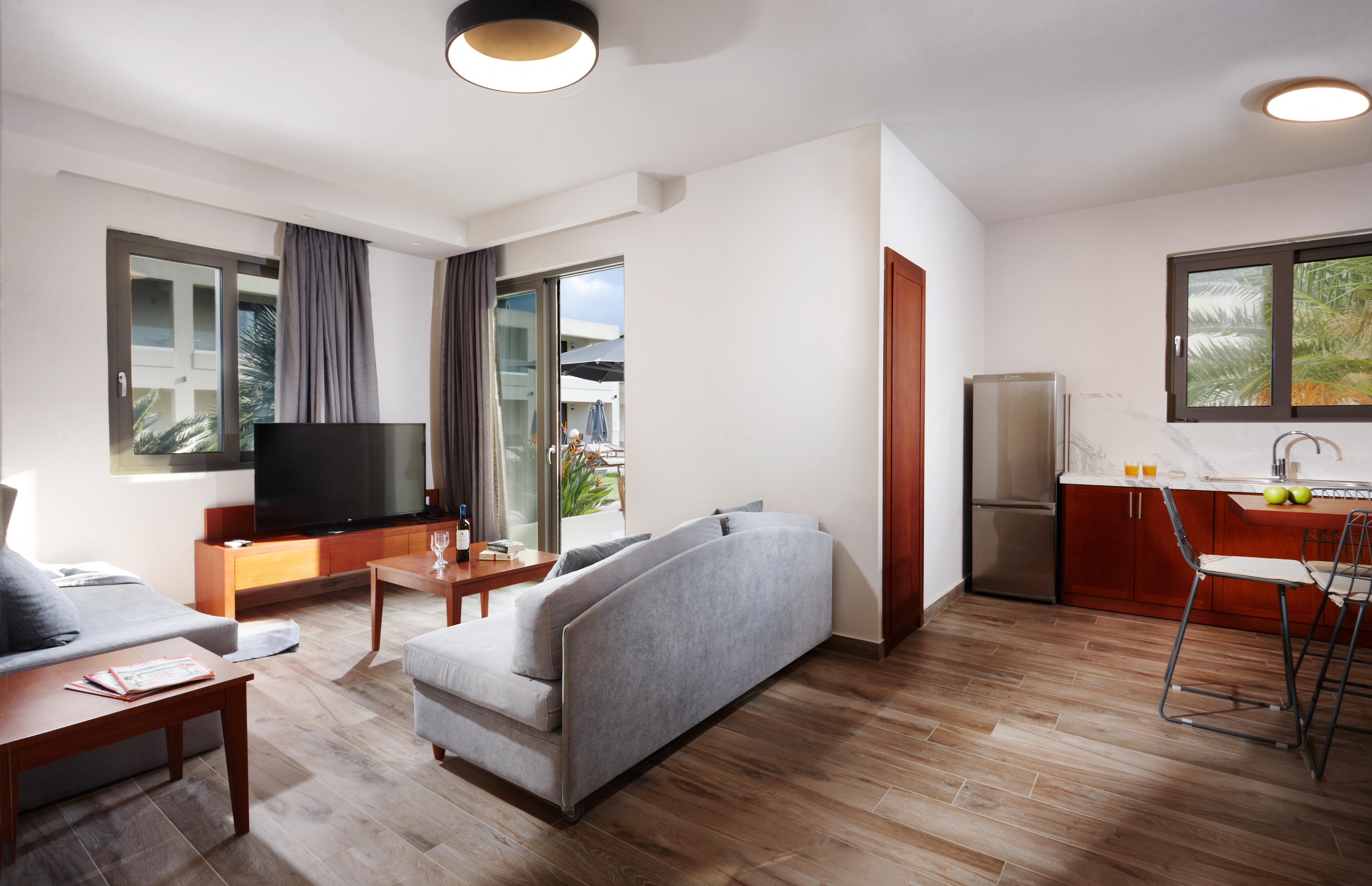 Anna'S House Aparthotel เยโอริยิอูโปลิส ภายนอก รูปภาพ