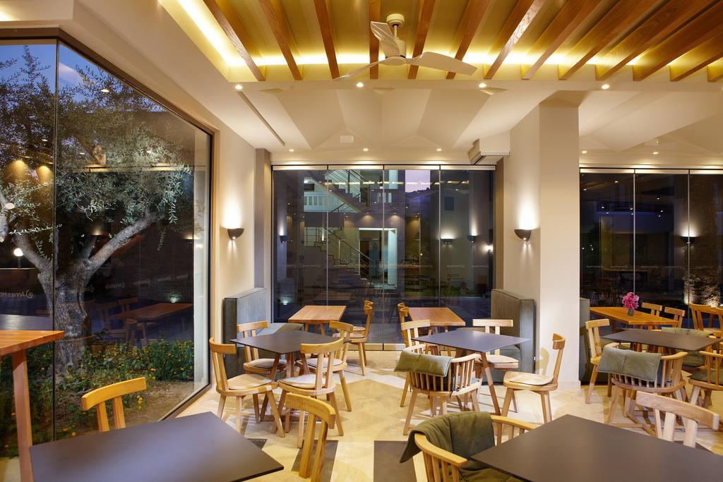 Anna'S House Aparthotel เยโอริยิอูโปลิส ภายนอก รูปภาพ